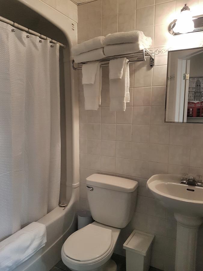 Cozy 2-Bedroom Apartment #25 By Amazing Property Rentals Gatineau Exterior photo